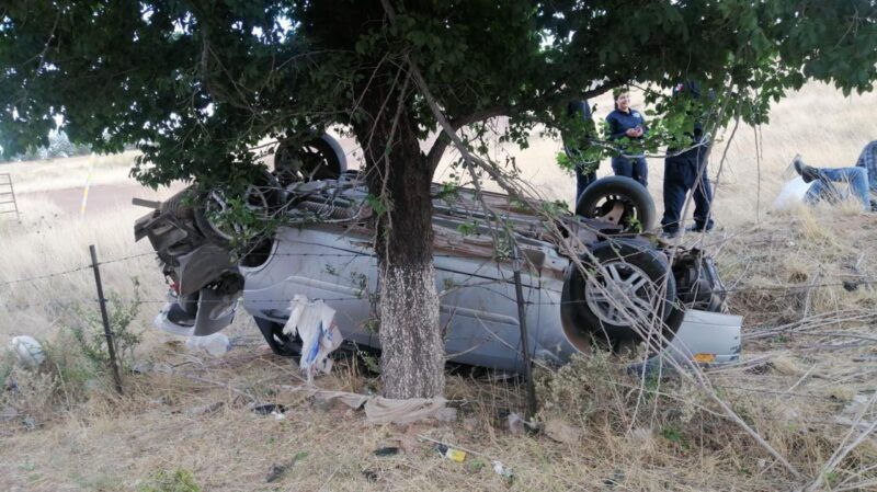 Resulta joven lesionado tras volcadura en la carretera Cuauhtémoc–Anáhuac
