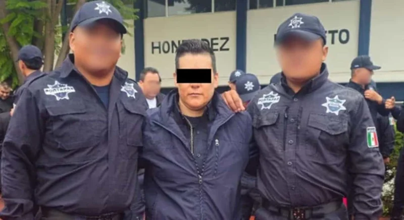 Detienen a ocho policías en Michoacán; entre ellos está la directora de Seguridad de Coeneo