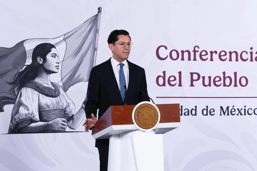 Robeto Velasco, Secretario de Relaciones Exteriores