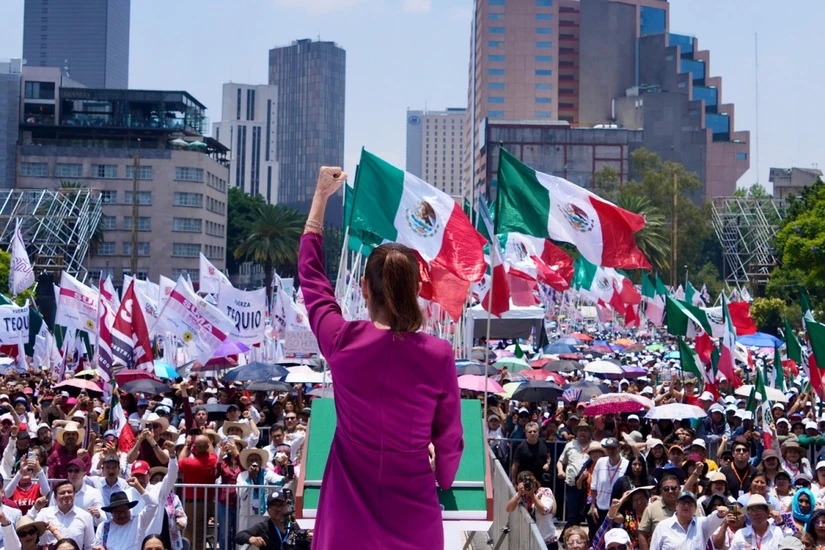 Desde el Monumento a la Revolución, la mandataria destacó los avances de su gobierno. Foto: Presidencia