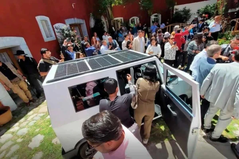 El TT01 cuenta con paneles solares integrados.
