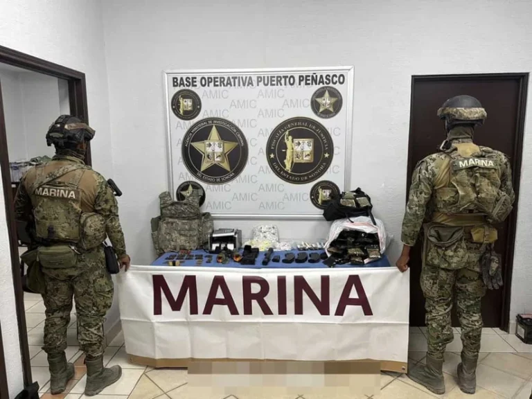 Cateo en Puerto Peñasco deja cuatro detenidos y decomiso de droga, cartuchos y equipo táctico
