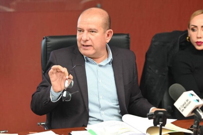 Busca Morena proteger a docentes de denuncias falsas