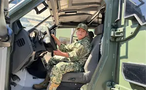 Yahir Guadalupe, alumno del CAM 40, es nombrado soldado honorario por un día en San Ignacio
