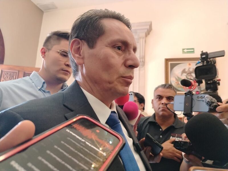 Asegura Hacienda que “apretarán el cinturón” para no despedir pese a recortes