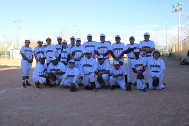 Peloteros de la Liga Villahermosa están listos para torneo internacional