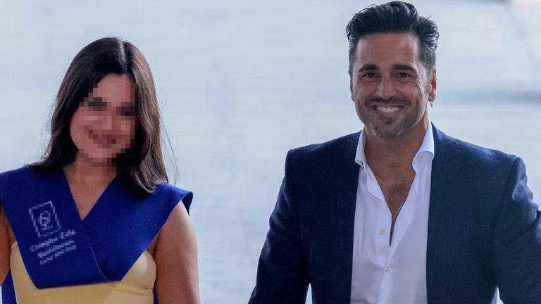 David Bustamante sorprende con divertida reacción durante salida de compras con su hija