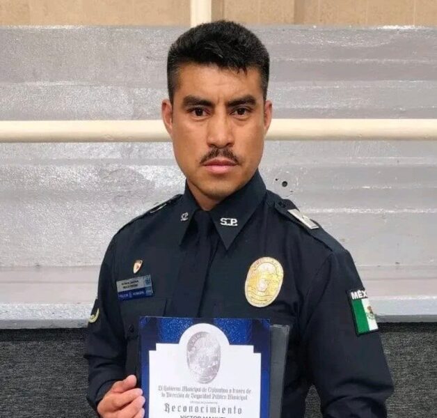 Felicitan a pugilista policía por ascender de rango en la corporación