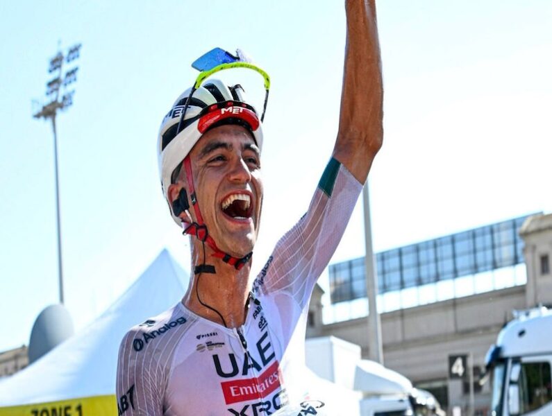 Isaac del Toro mantiene paso firme en el Tour de Francia 2026