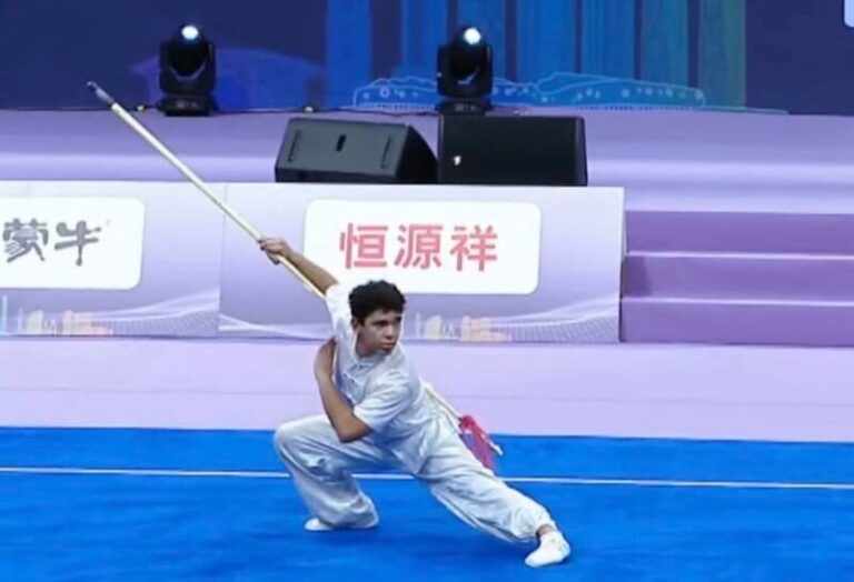 Llega Raúl Rubio al top 8 de la Copa Mundial de Wushu en China