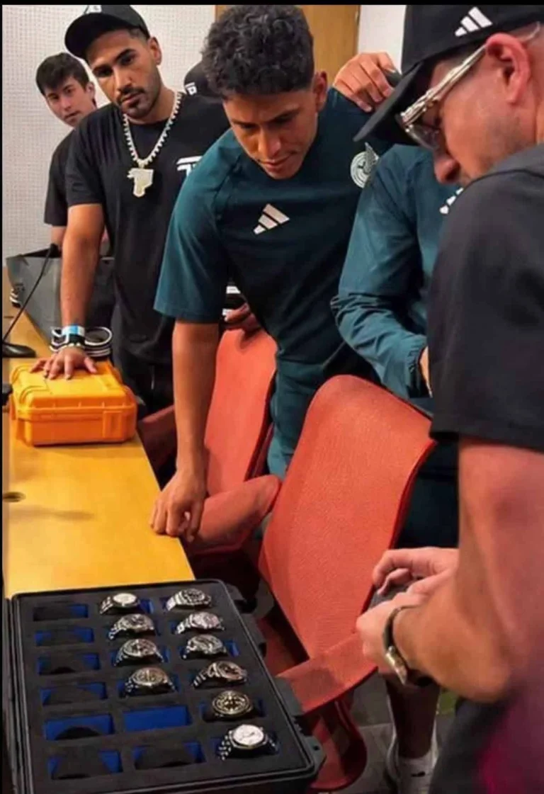 Steve Will Do It regala relojes Rolex a jugadores de la Selección Mexicana tras ganar apuesta en el Mundial 2026